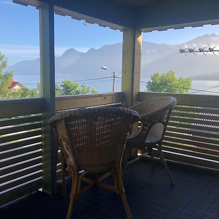 Segla Guesthouse - With View Of Fjord Fjordgard Exterior photo
