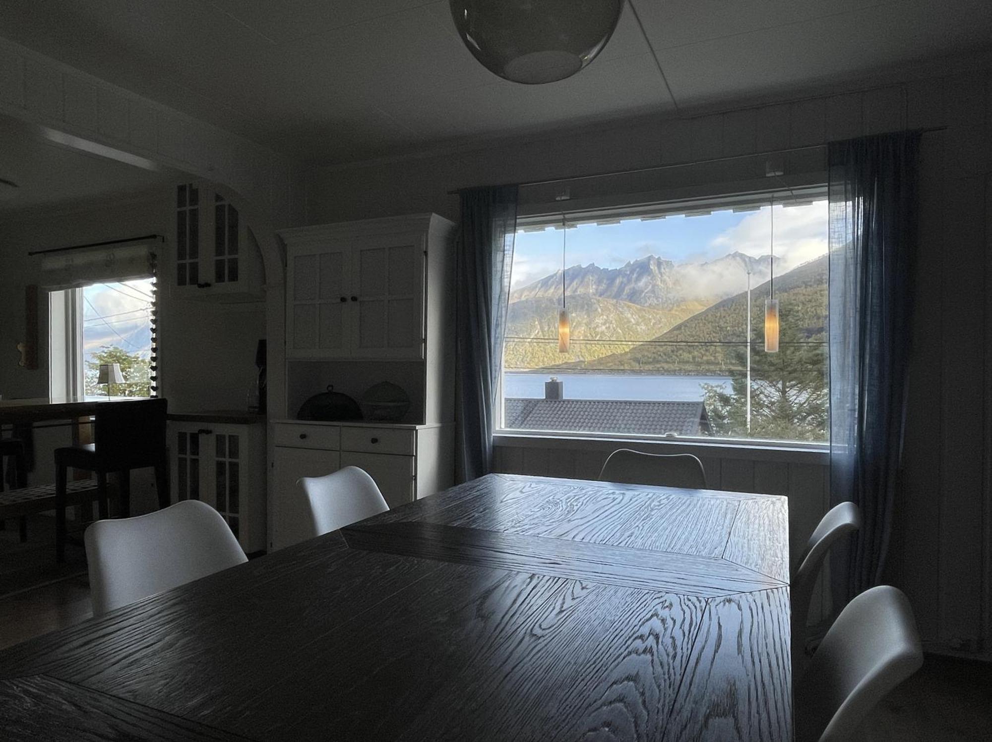 Segla Guesthouse - With View Of Fjord Fjordgard Exterior photo